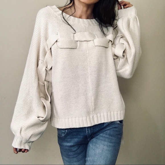 WOW couture Sweaters - Brand new chain sweater